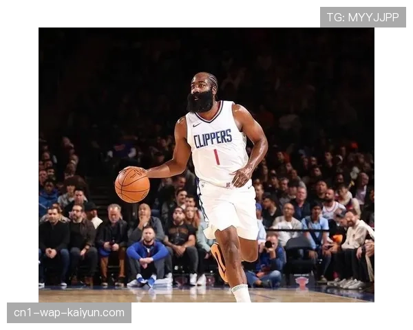 快船加兰首秀生涩渐回暖 战术地位与球权分配矛盾待解